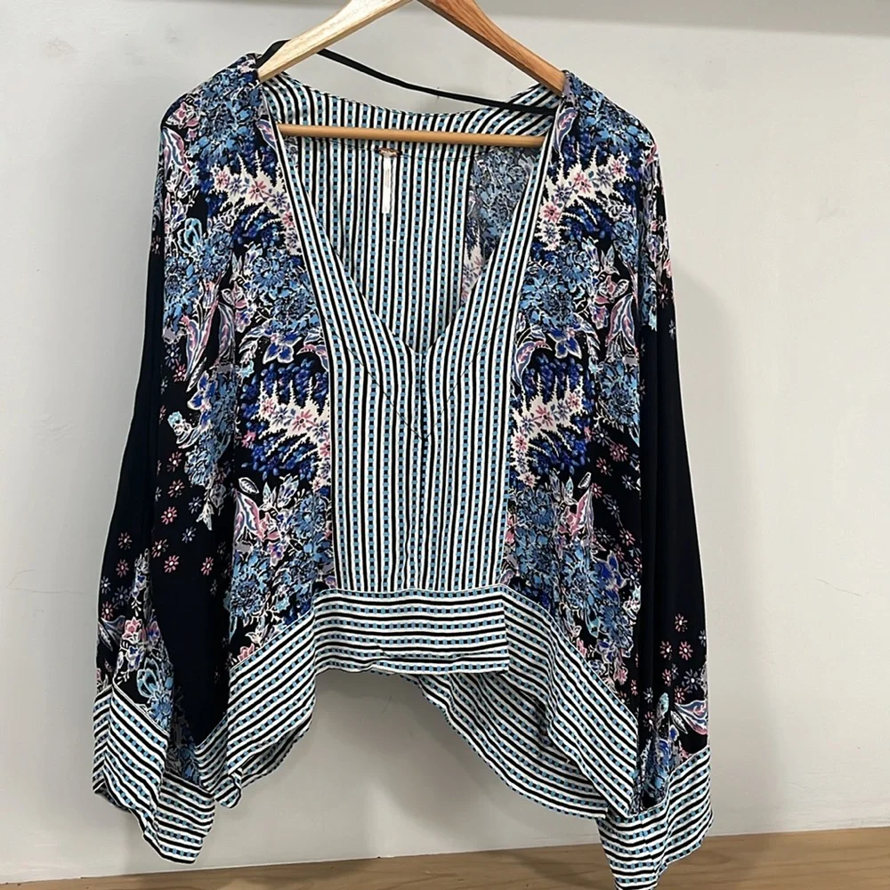 Free People Mixed Print Top in Black Combo, Size M - Picture 3 of 17